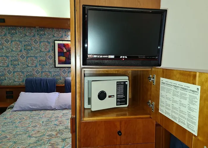 Sabra Σενιγκάλια