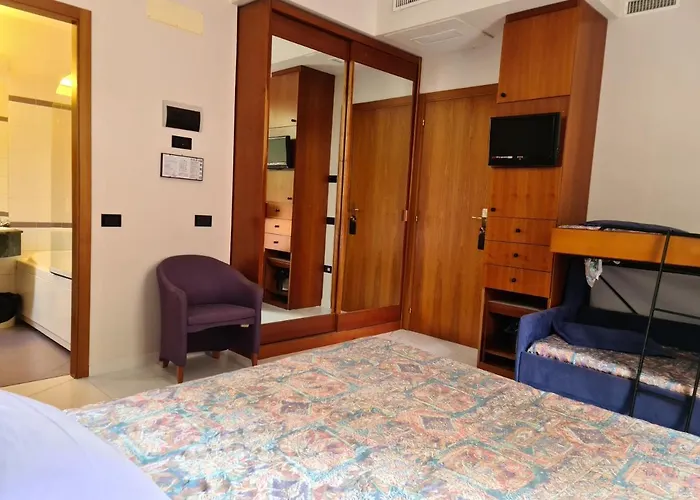 Sabra 3* Σενιγκάλια