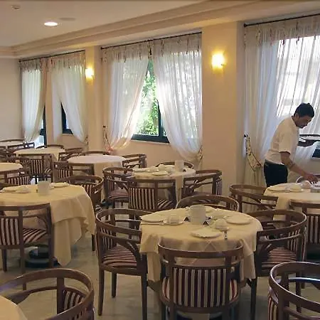 Hotel Sabra